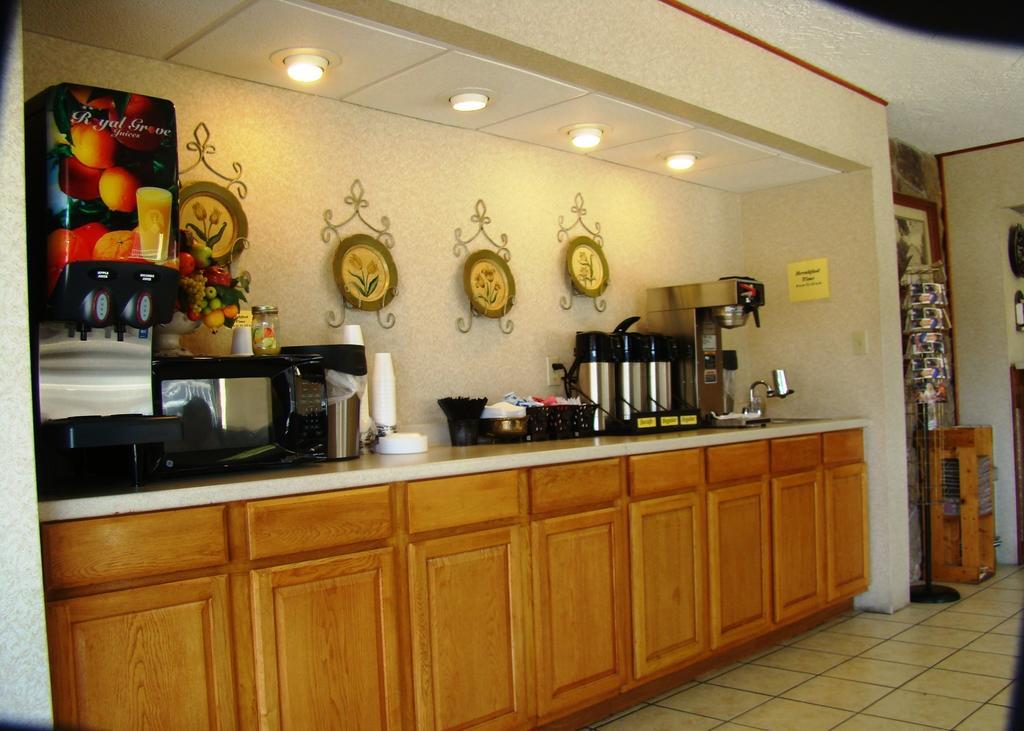 Holiday Terrace Inn - Pigeon Forge Dış mekan fotoğraf
