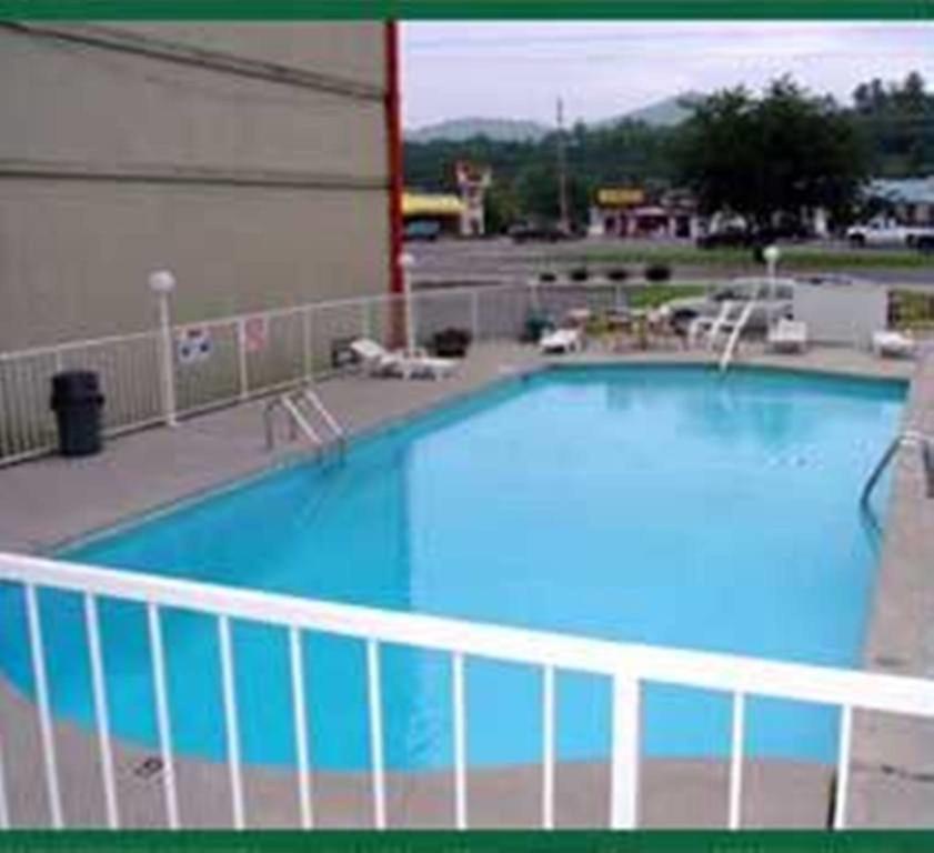 Holiday Terrace Inn - Pigeon Forge Dış mekan fotoğraf